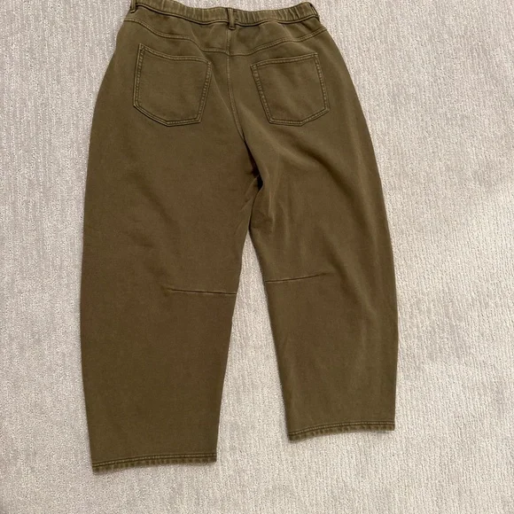 NWOT Gap Barrel Sweatpants - Picture 4 of 4